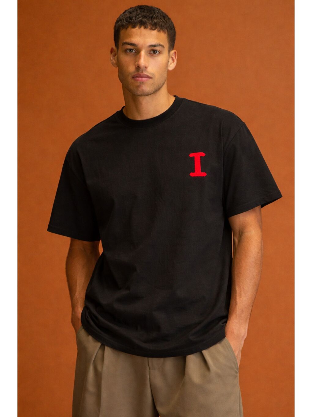 Siyah Erkek Oversize Tişört "Love Is Everywhere" Baskılı Basic Pamuklu T-Shirt-1