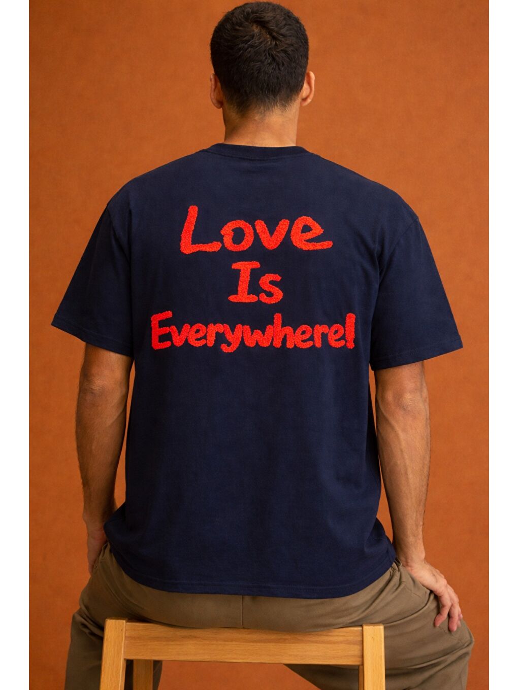 Lacivert Erkek Oversize Tişört "Love Is Everywhere" Baskılı Basic Pamuklu T-Shirt