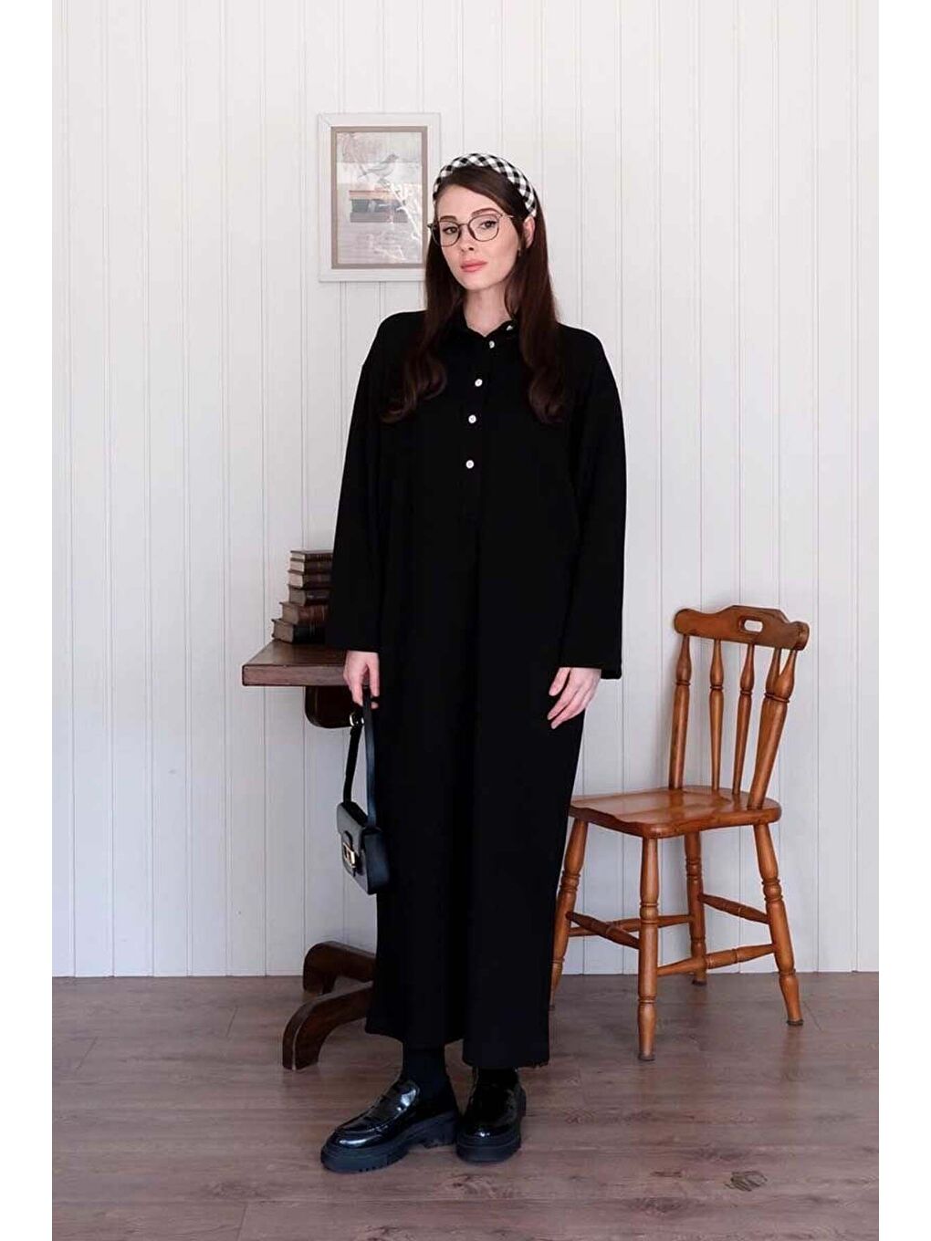 Siyah Düğme Detay Elbise