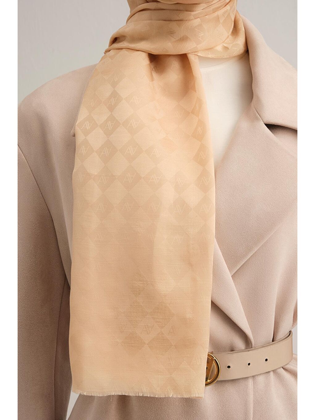 Kahverengi Jakarlı İpek Pamuk Kare Monogram Şal 10065-1