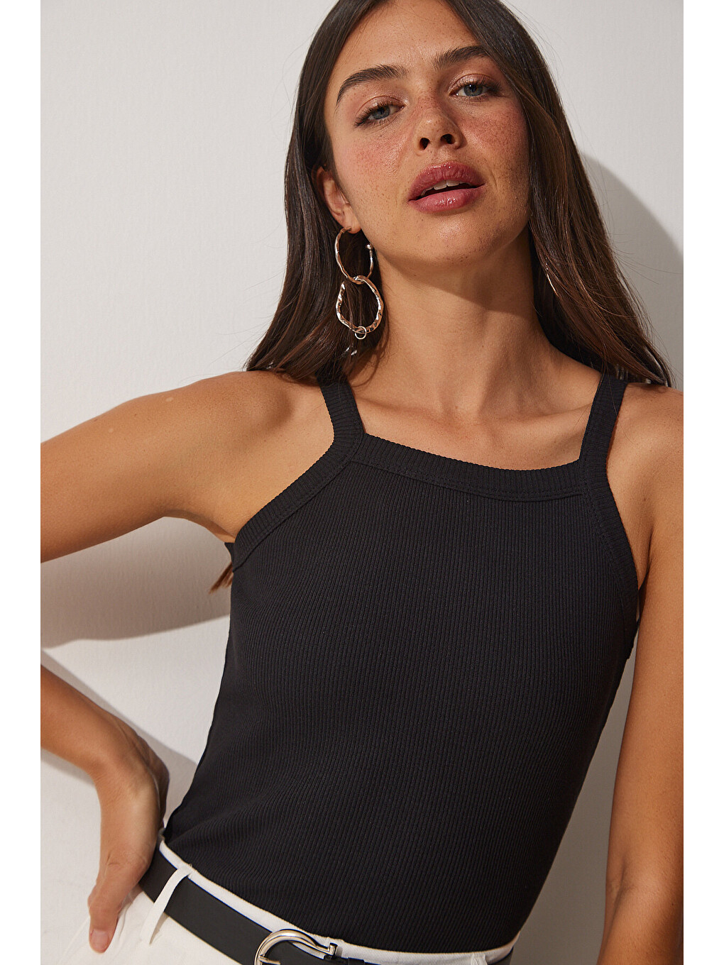 Siyah 2'li Fitilli Crop Halter Yaka Örme Atlet SİYAH BEYAZ LZV0003-1