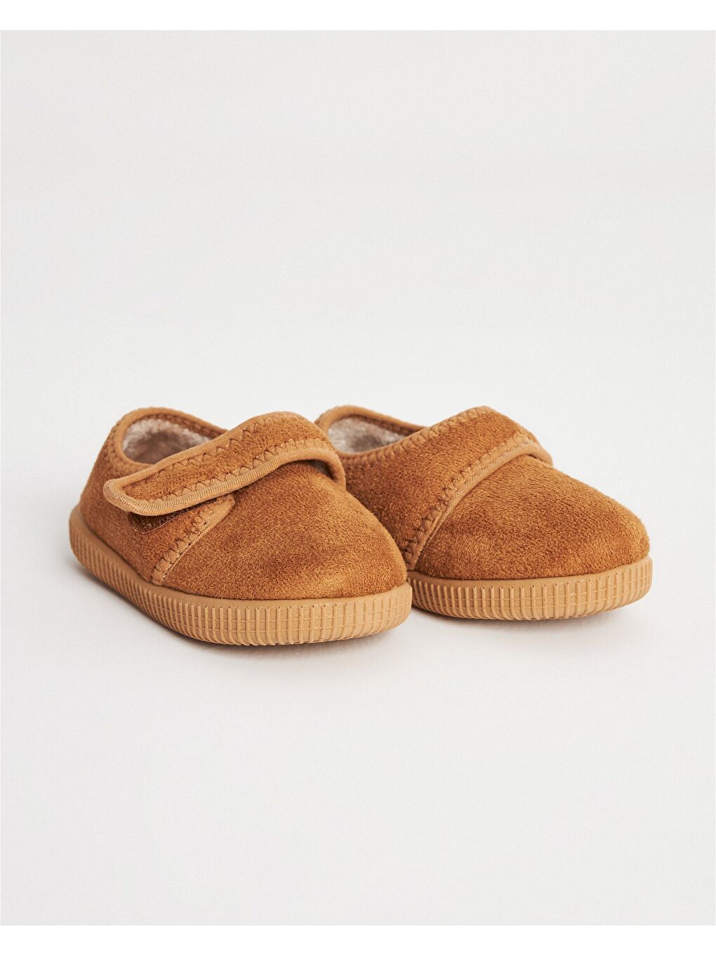 Kahverengi Çocuk Süet Cırtlı Ev Ayakkabısı - REMY