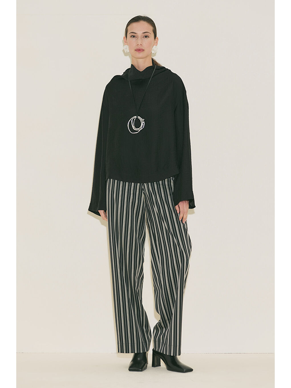 Dokulu Dökümlü Bluz Siyah-2