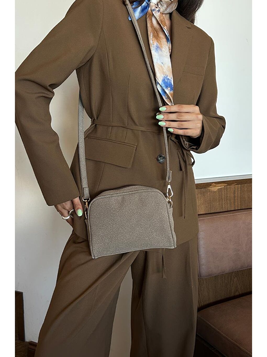 Bej Hana Süet Çapraz Çanta Vizon-3