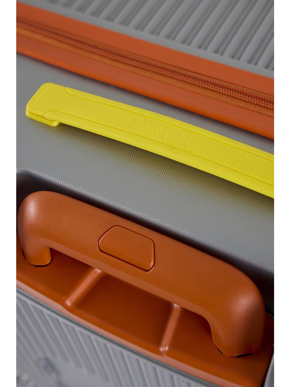 Logo Gri Orta Boy Tekerlekli ABS Valiz 64 Lt.-4