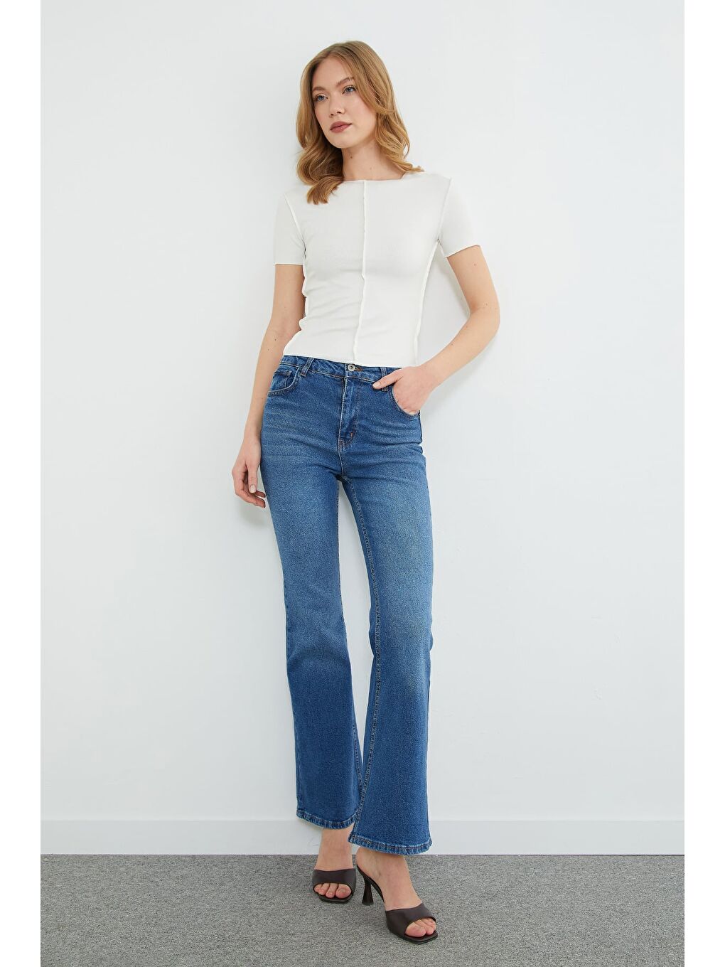 Ekru Basic Dikiş Detaylı Tişört-2