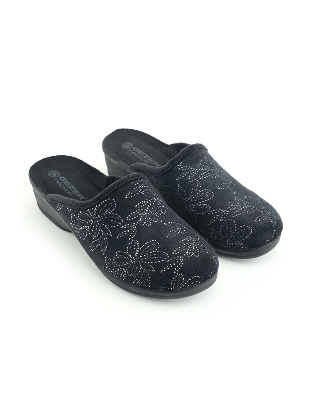 Siyah Kadın Kışlık Rahat Yüksek Taban Nakışlı Tasarım Ev Bahçe Terlik-2