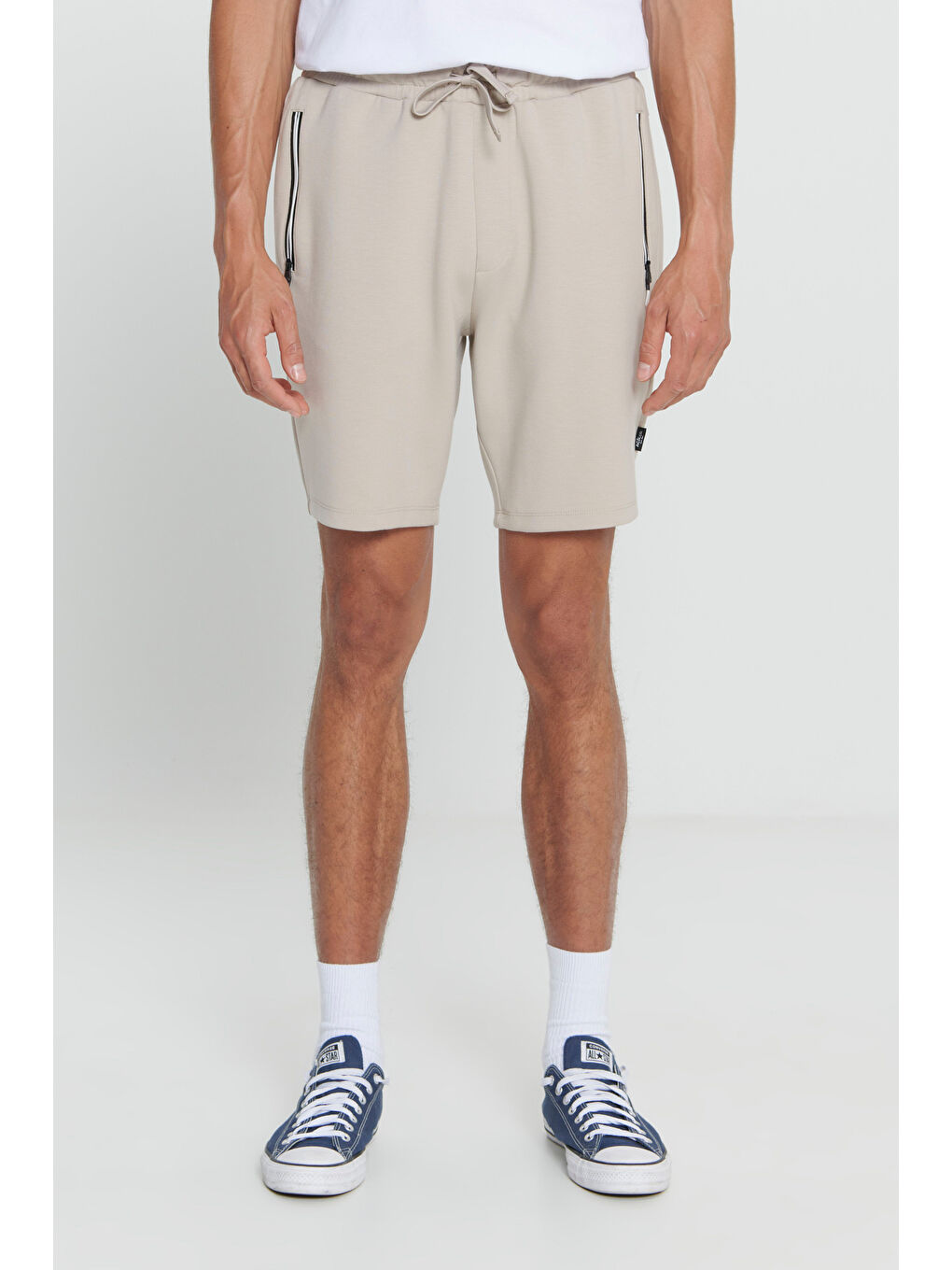 Erkek Bej Standart Fit Normal Kesim Cepli Rahat Şort-1