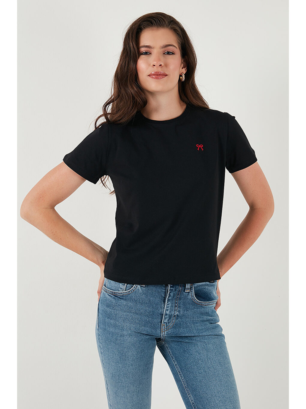 Siyah Pamuklu Slim Fit Bisiklet Yaka Minimal İşleme Detaylı T Shirt 5866398