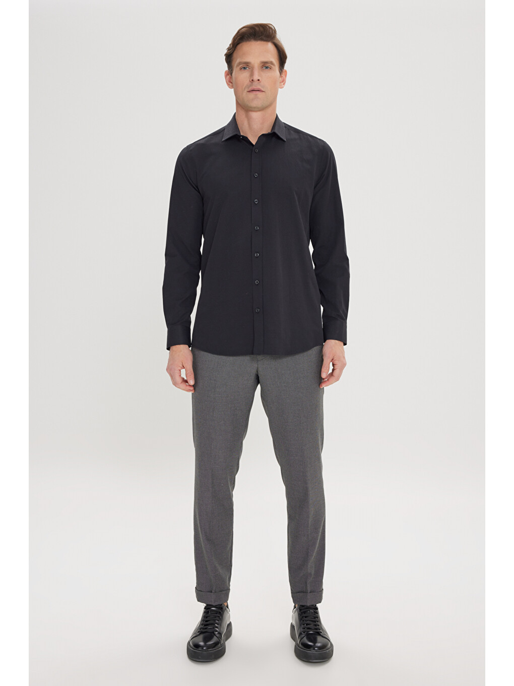 Erkek Siyah Slim Fit Dar Kesim Klasik Yaka Pamuklu Armürlü Gömlek-1
