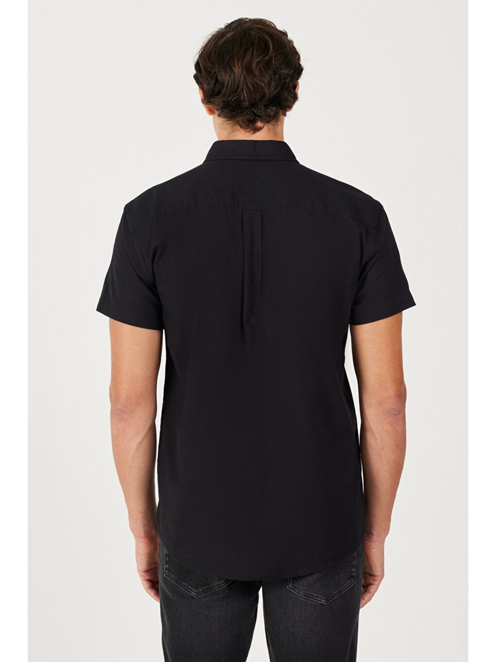 Siyah Regular Fit Normal Kesim Kısa Kollu Düğmeli Yaka Keten Gömlek-5