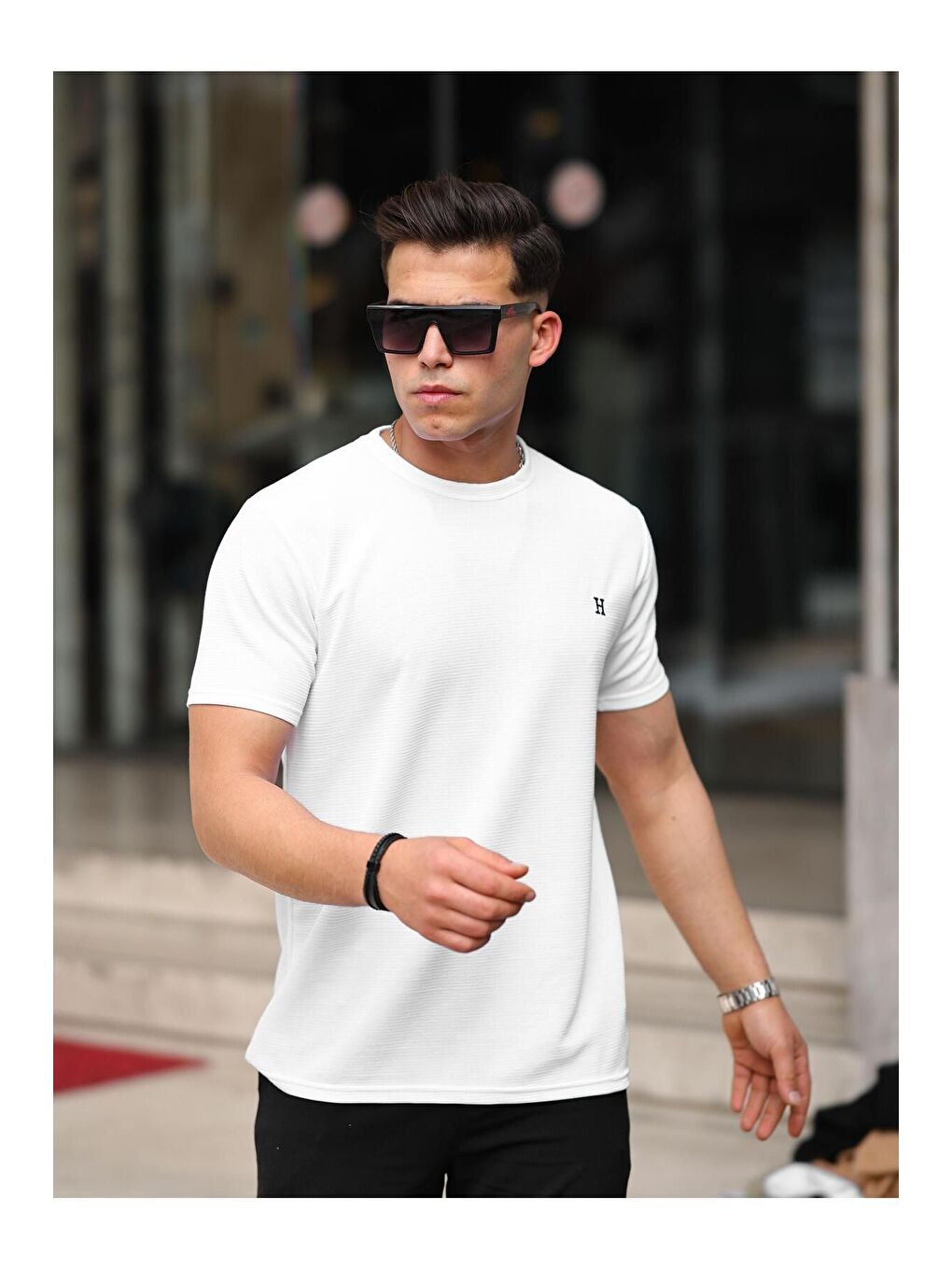Beyaz Erkek Slim Fit Waffle Kumaş Sıfır Yaka Nakışlı T-shirt-2