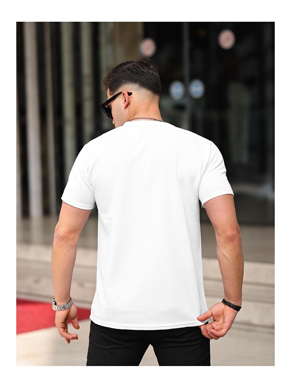 Beyaz Erkek Slim Fit Waffle Kumaş Sıfır Yaka Nakışlı T-shirt-3