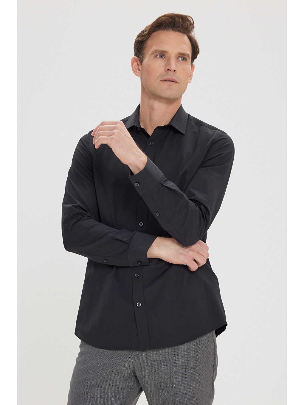 Erkek Siyah Slim Fit Dar Kesim Klasik Yaka Pamuklu Armürlü Gömlek-3