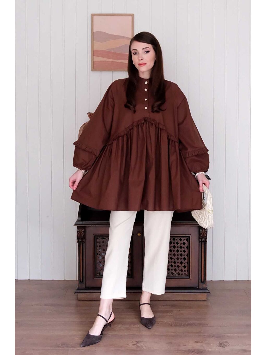 Kahverengi Acı Kahve İnci Detaylı Robalı Tunik Krem Boru Paça Pantolon Takım