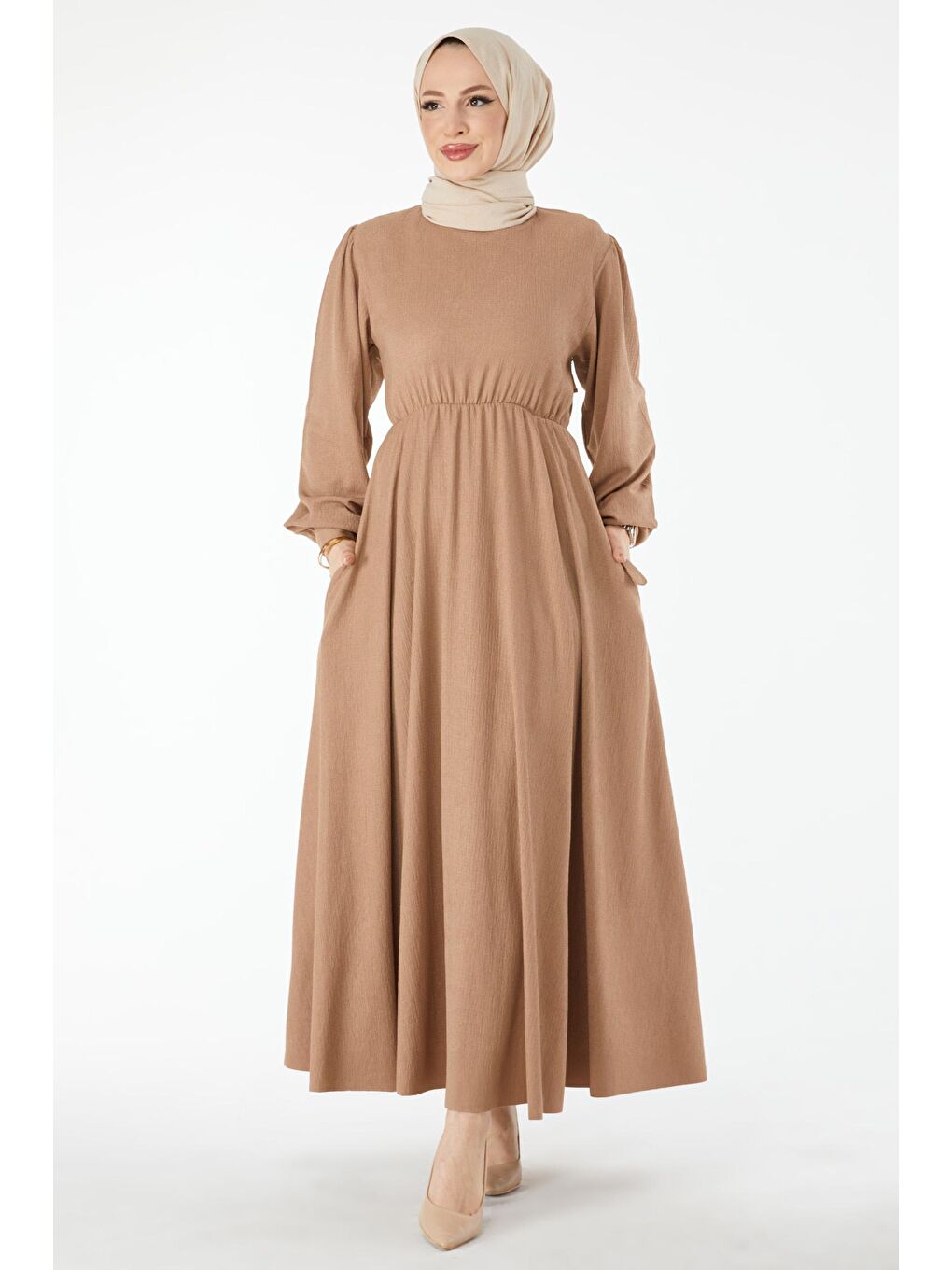 Bej Bisiklet Yaka Kadın Vizon Beli Lastikli Kolu Bağcık Detaylı Elbise - 24460-1