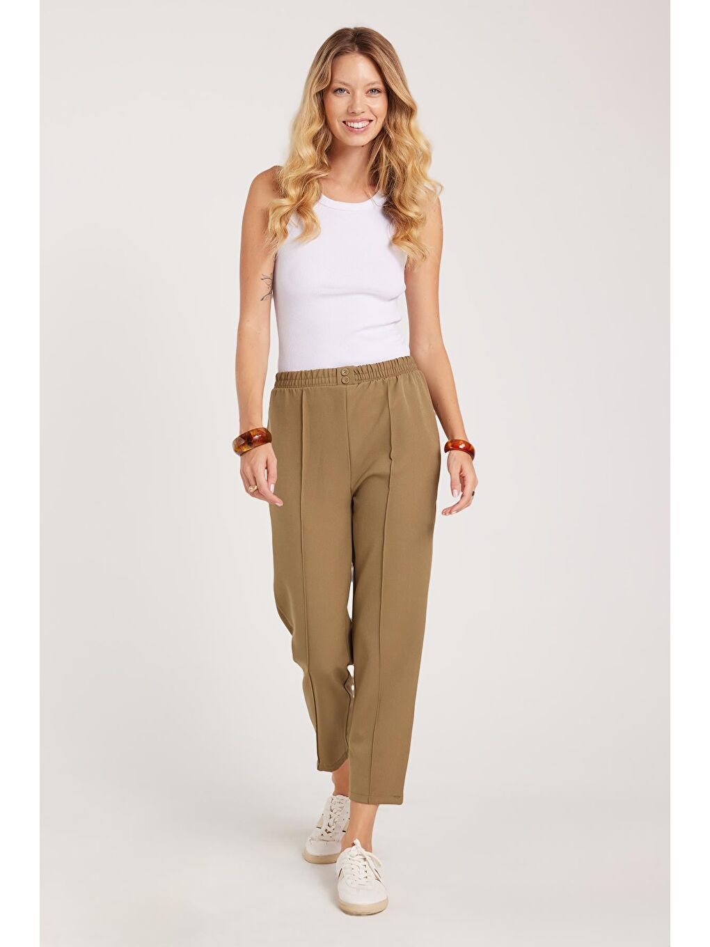Kadın Relax Fit Rahat Kesim Yüksel Bel Düz Paça Beli Lastikli Haki Pantolon-1