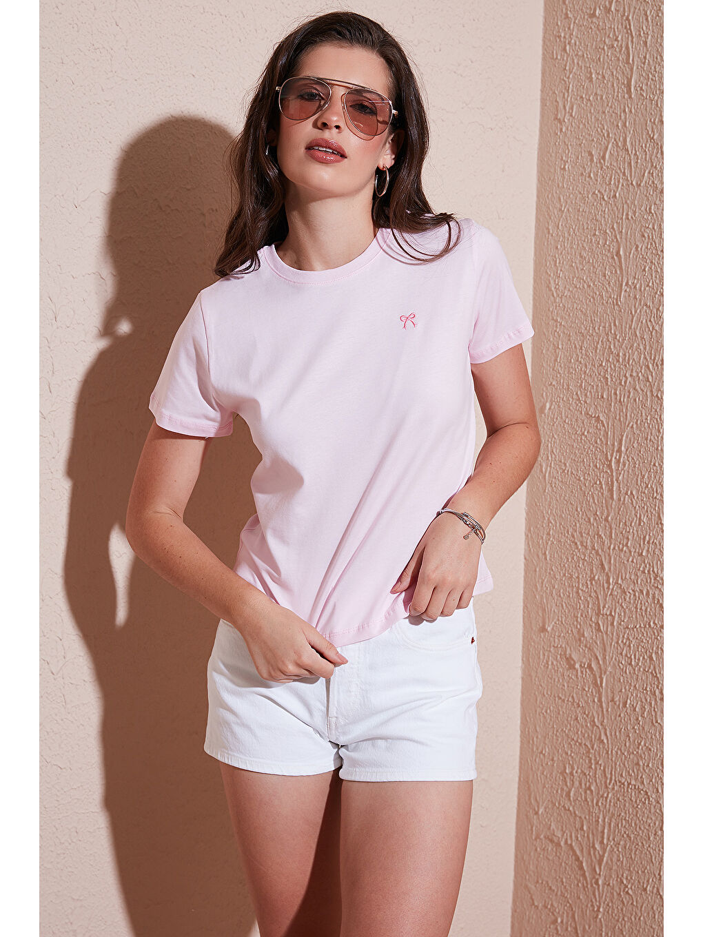 Pembe Pamuklu Slim Fit Bisiklet Yaka Minimal İşleme Detaylı T Shirt 5866398-3