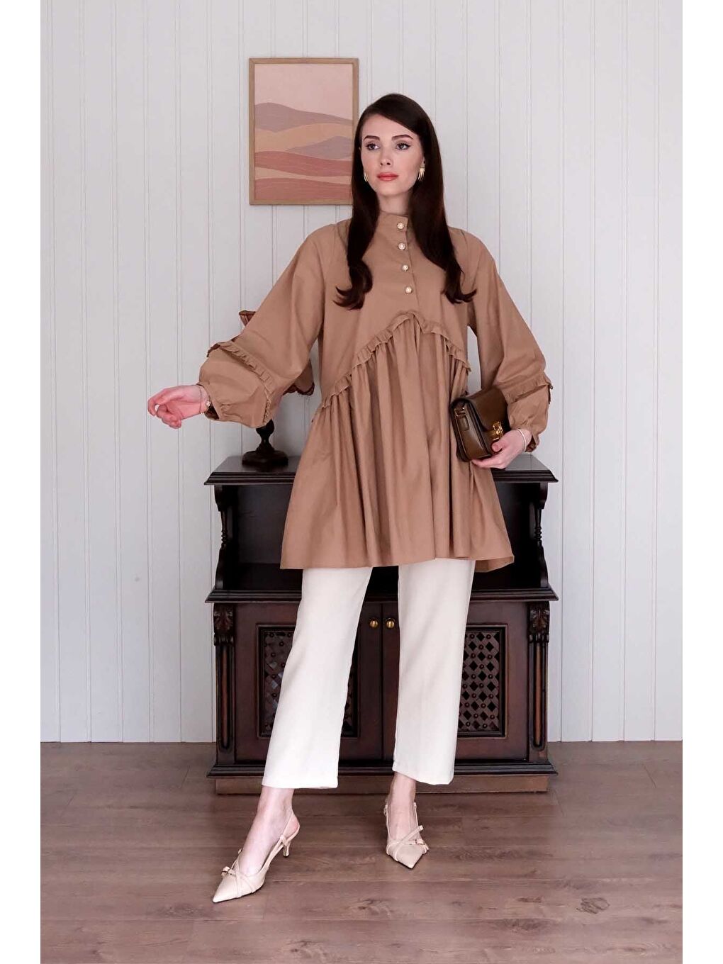Bej Karamel İnci Detaylı Robalı Tunik Krem Boru Paça Pantolon Takım-3