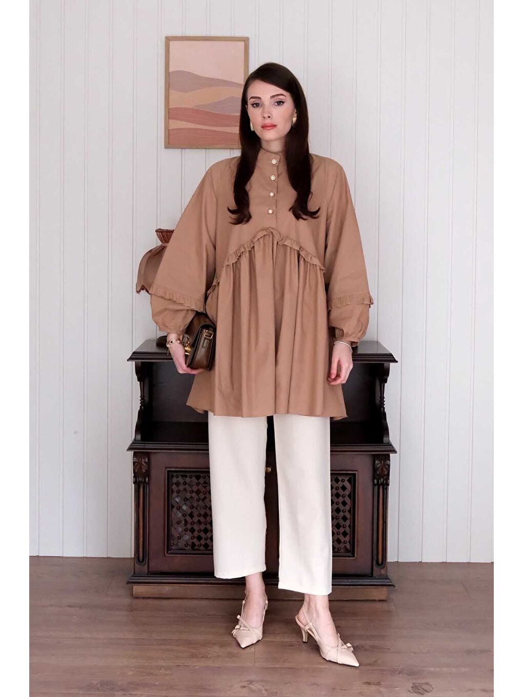 Bej Karamel İnci Detaylı Robalı Tunik Krem Boru Paça Pantolon Takım-5