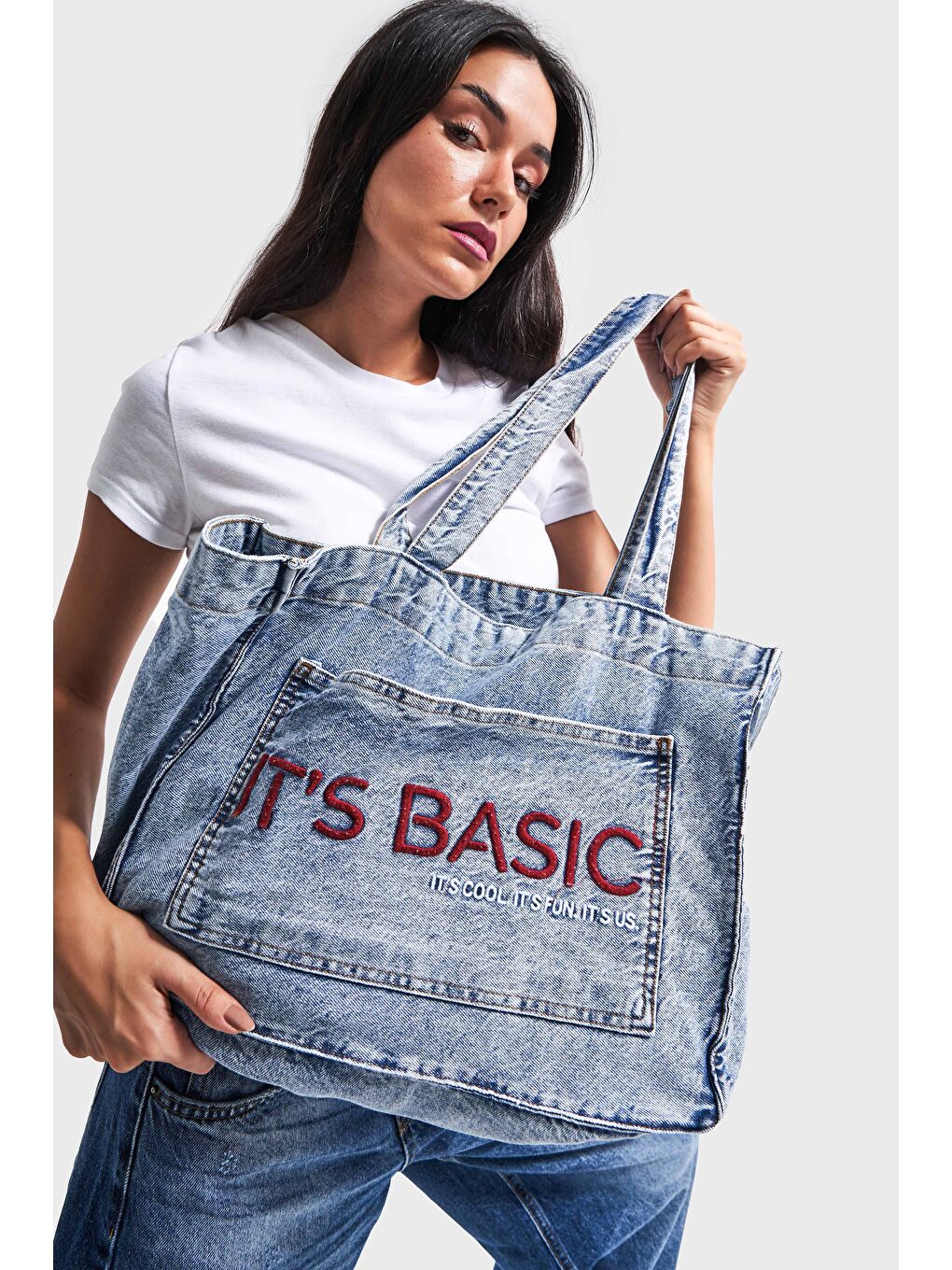 it's basic Koyu Mavi Renk S3w427 Bordo Nakışlı Körüklü Cepli Denim Çanta - 4