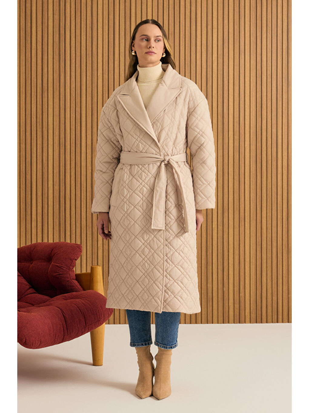 Bej Seyyar Kuşaklı Kapitone Mont-1