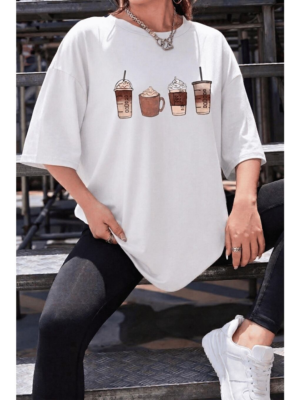 Beyaz Coffee Lover Baskılı Unisex Oversize T-Shirt - Büyük Beden Seçenekli