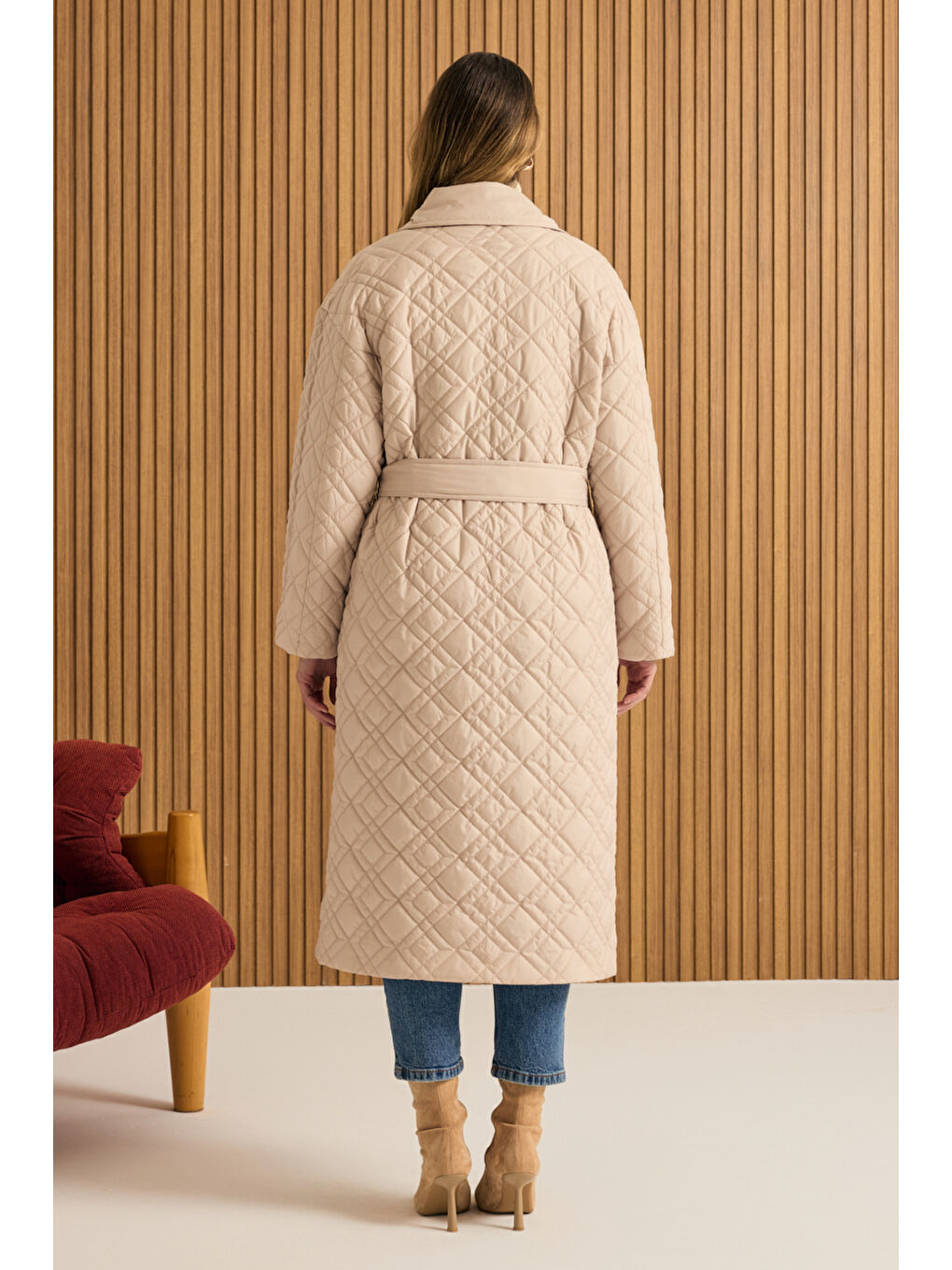 Bej Seyyar Kuşaklı Kapitone Mont-5