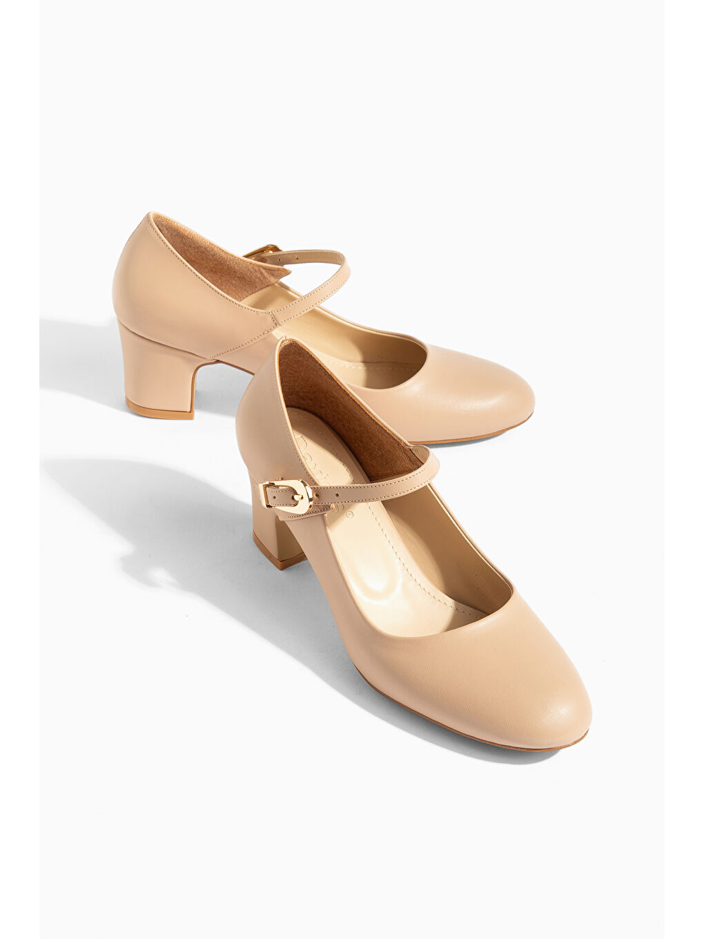 Bej D4672 Günlük Ortopedik Kadın Klasik Topuklu Ayakkabı-1