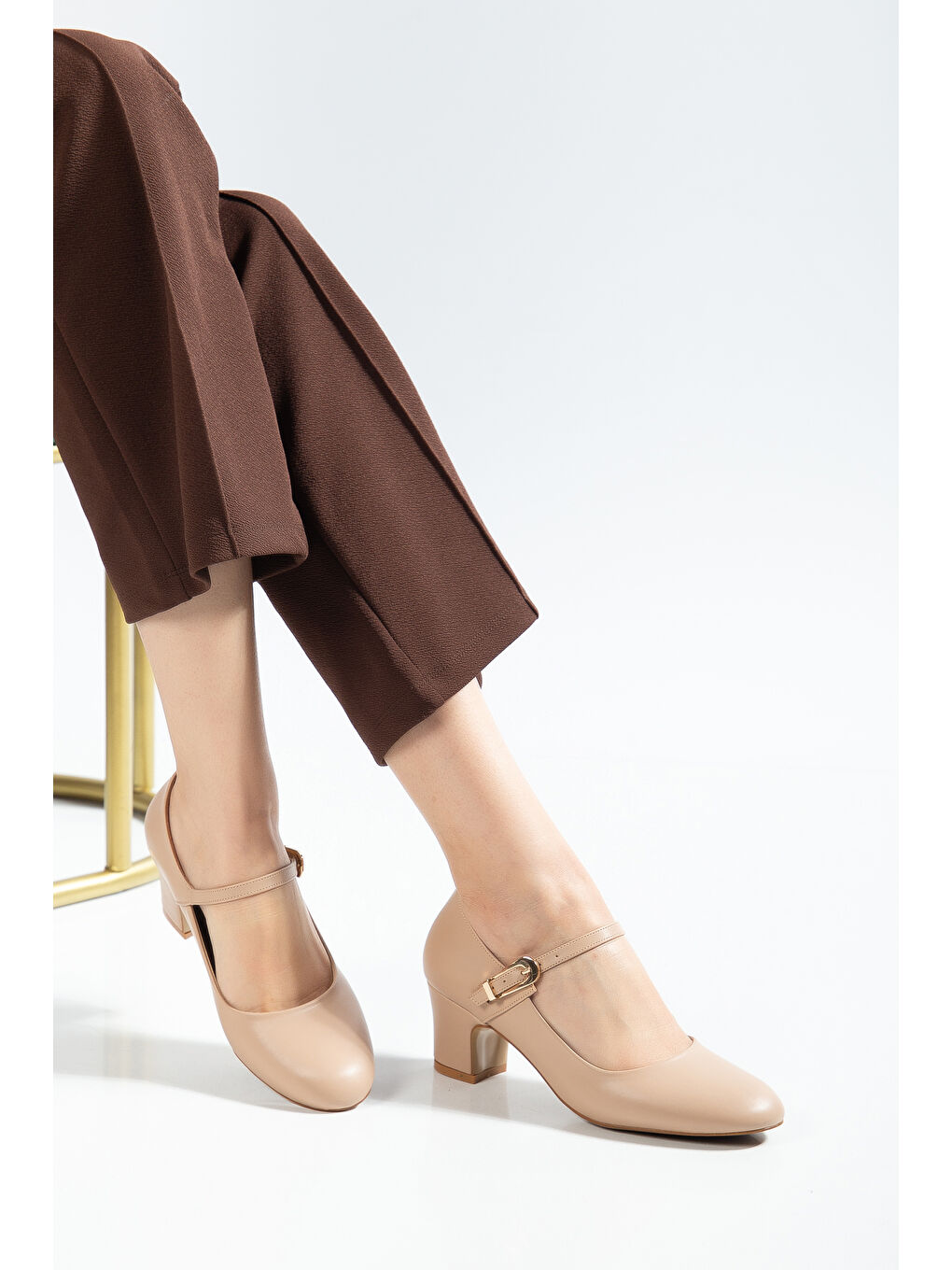 Bej D4672 Günlük Ortopedik Kadın Klasik Topuklu Ayakkabı-2