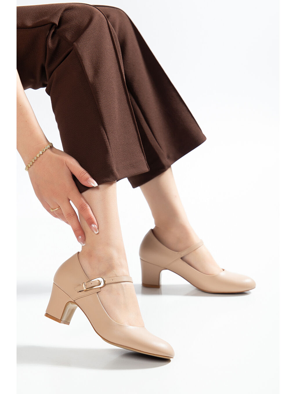 Bej D4672 Günlük Ortopedik Kadın Klasik Topuklu Ayakkabı-3