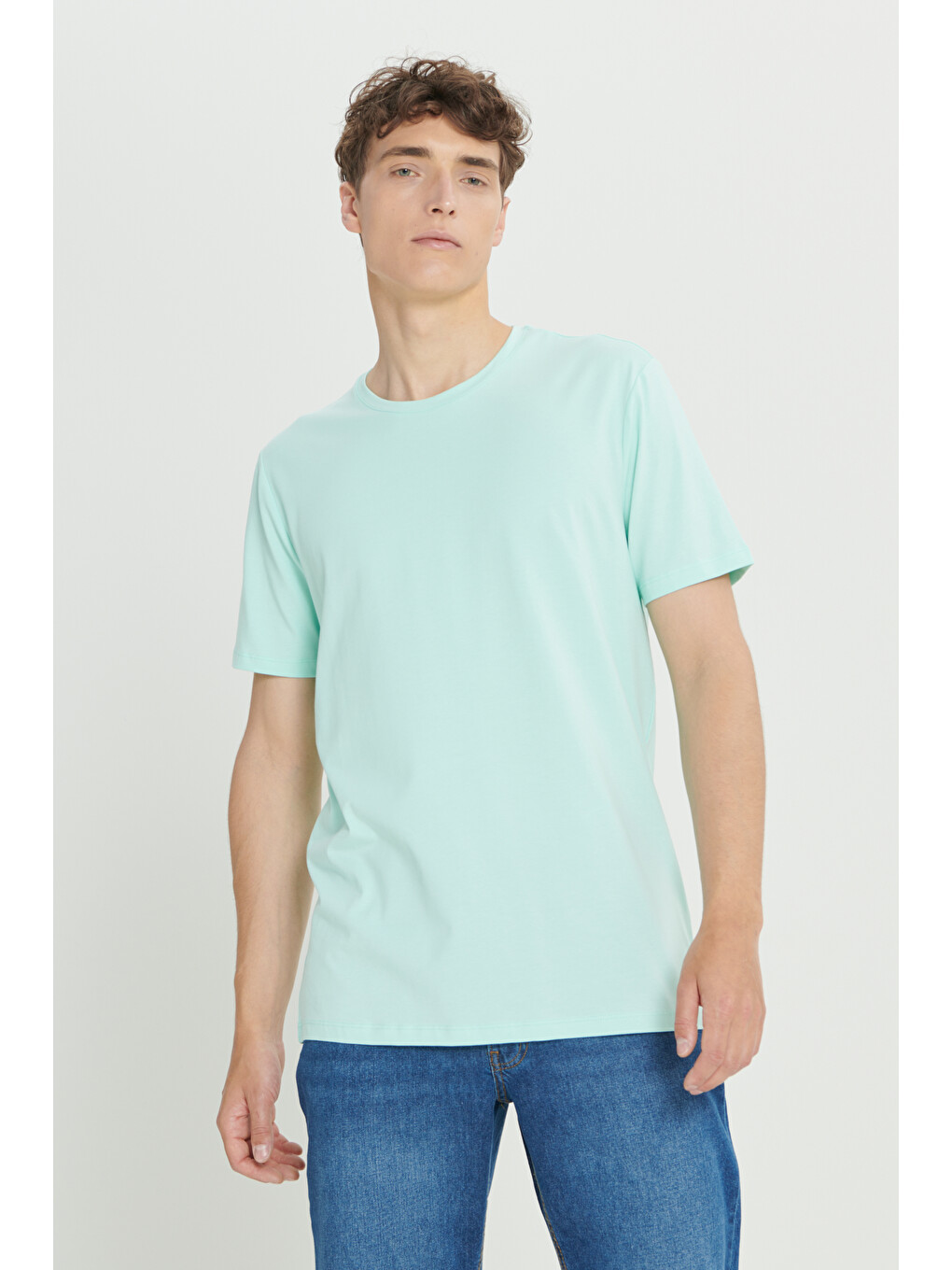 Yeşil Erkek Mint 360 Derece Her Yöne Esneyen Slim Fit Bisiklet Yaka Tişört