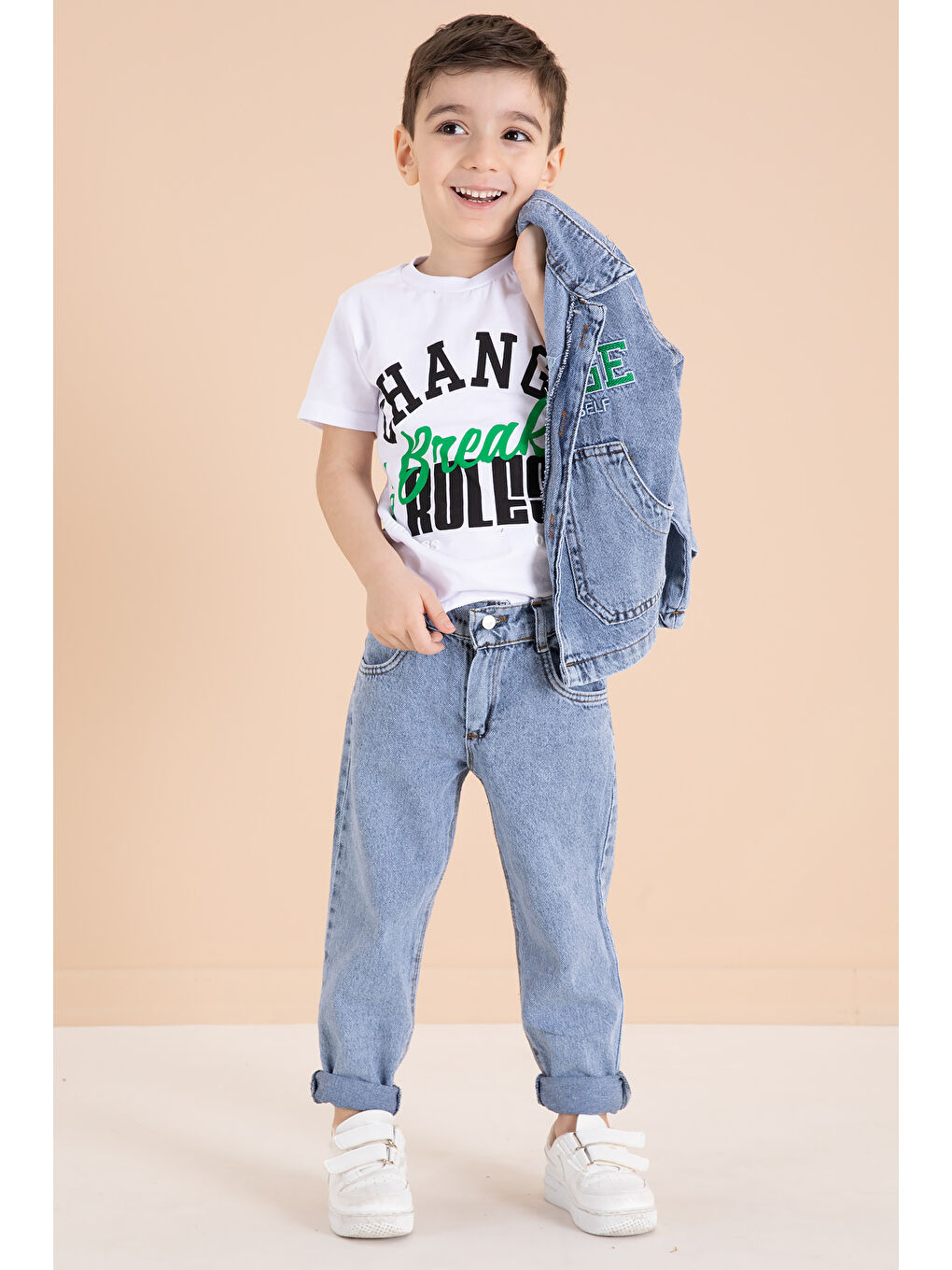 Mavi Yazı Nakışlı Ceketli 3lü Erkek Çocuk Jean Takım 20000-1