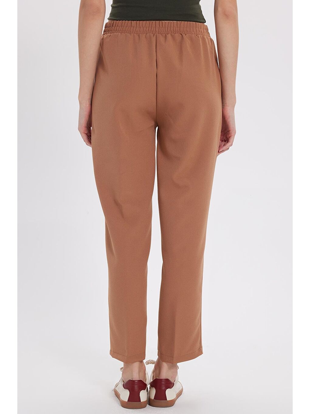 Kadın Relax Fit Rahat Kesim Yüksel Bel Düz Paça Beli Lastikli Bej Pantolon-6