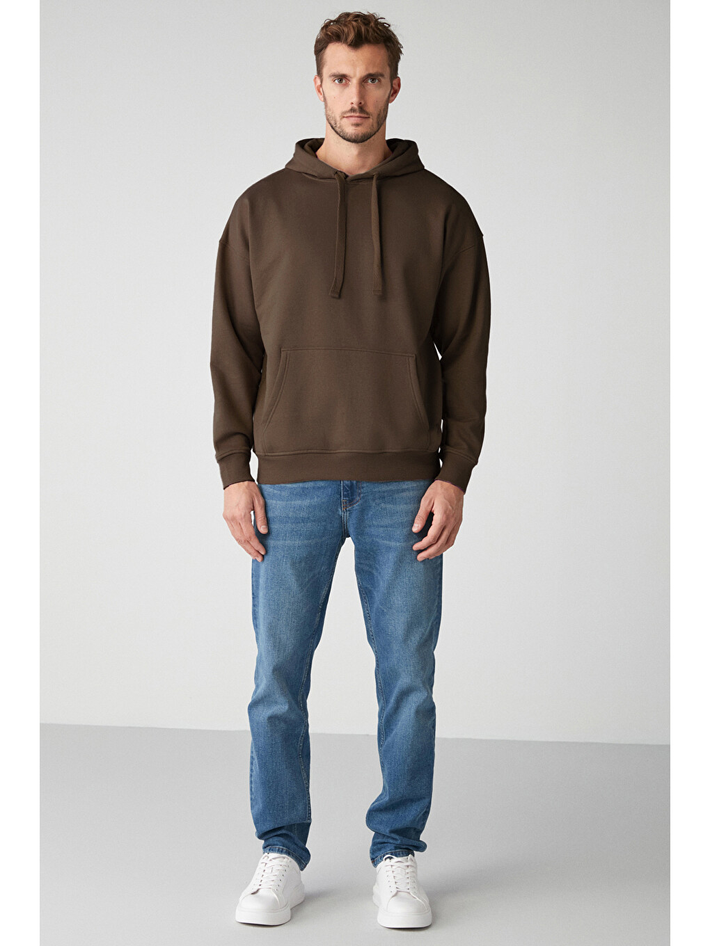 Steve Erkek Yumusaçık Kumaşlı Kordonlu Oversize Kapüşonlu Kanguru Cepli Kahverengi Sweatshirt-3