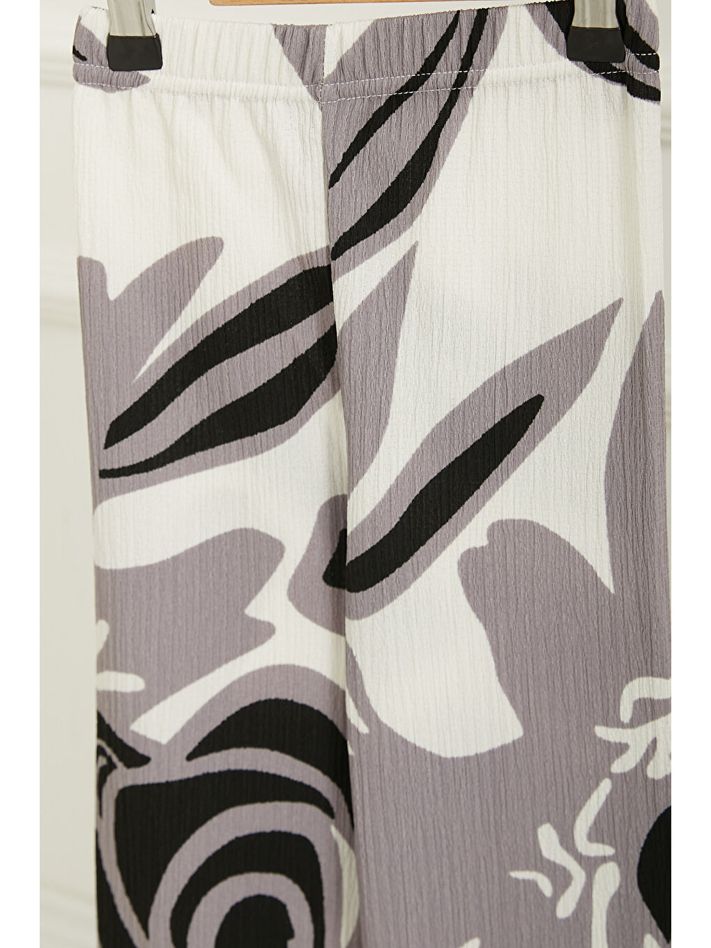 Kız Çocuk Siyah Kız Çocuk Desenli Beli Lastikli Pantolon - 26821-1