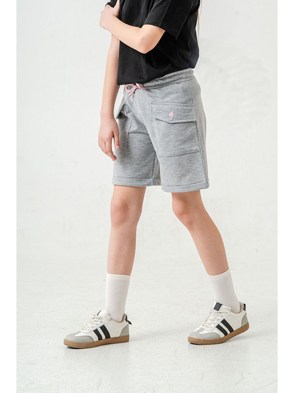 Gri Kargo Cepli Cep Kapağı Nakışlı Kız Çocuk Şort-8