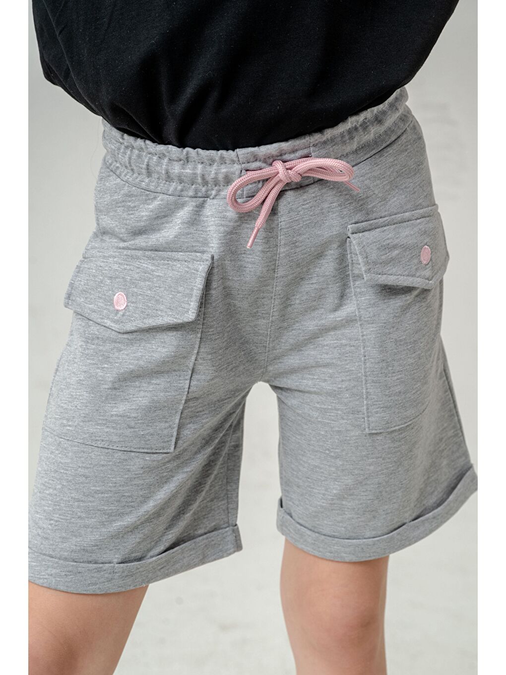 Gri Kargo Cepli Cep Kapağı Nakışlı Kız Çocuk Şort-10