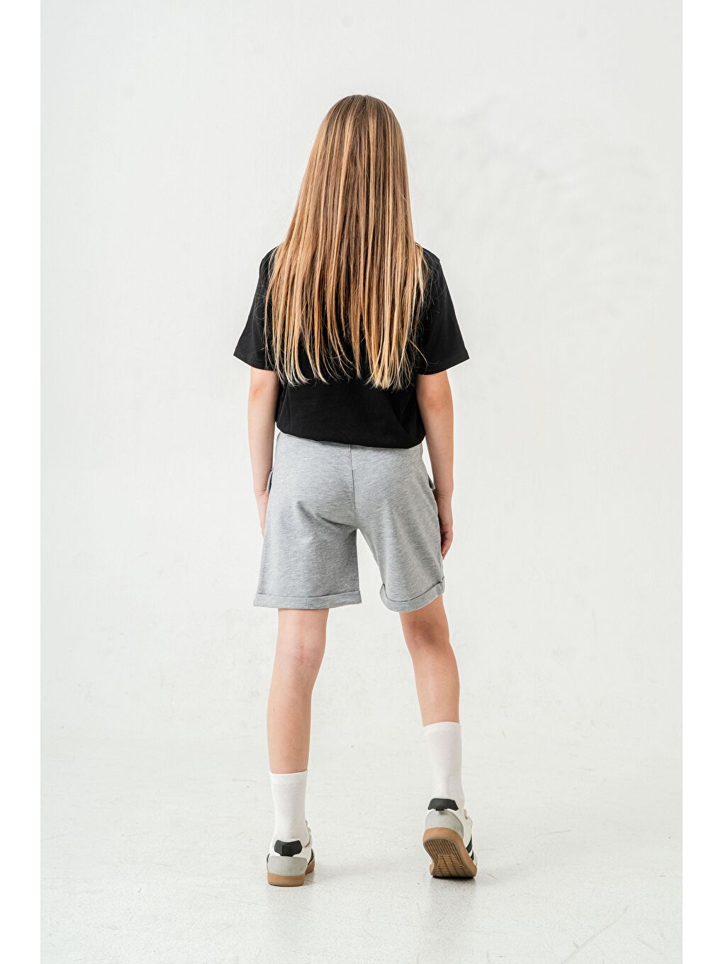 Gri Kargo Cepli Cep Kapağı Nakışlı Kız Çocuk Şort-11