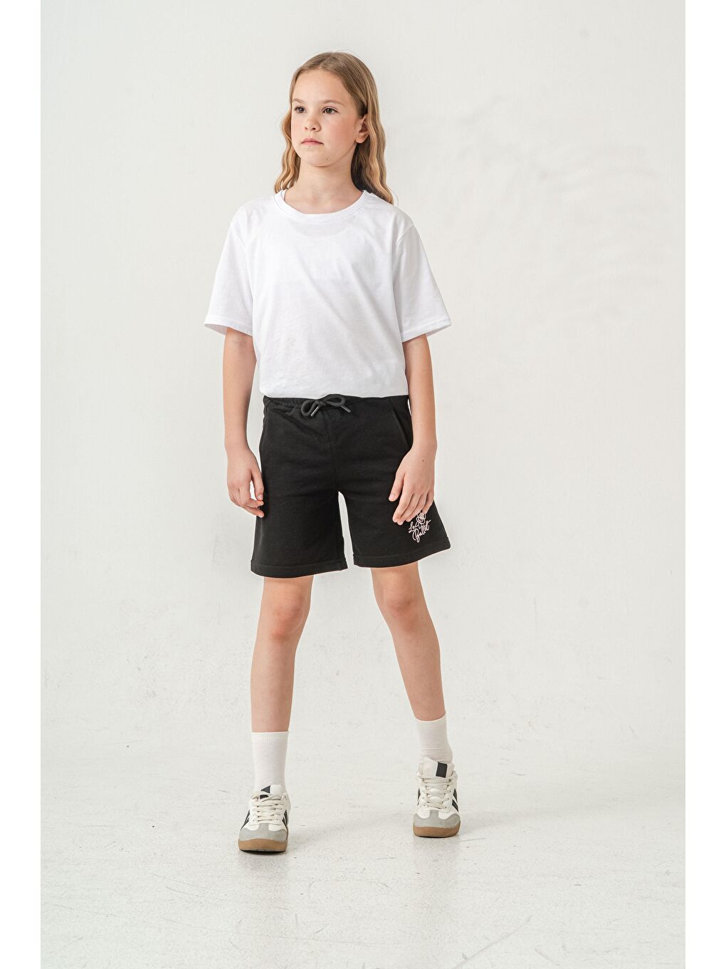 Siyah Jaime Le  Bullet Nakışlı Kız Çocuk Şort-2