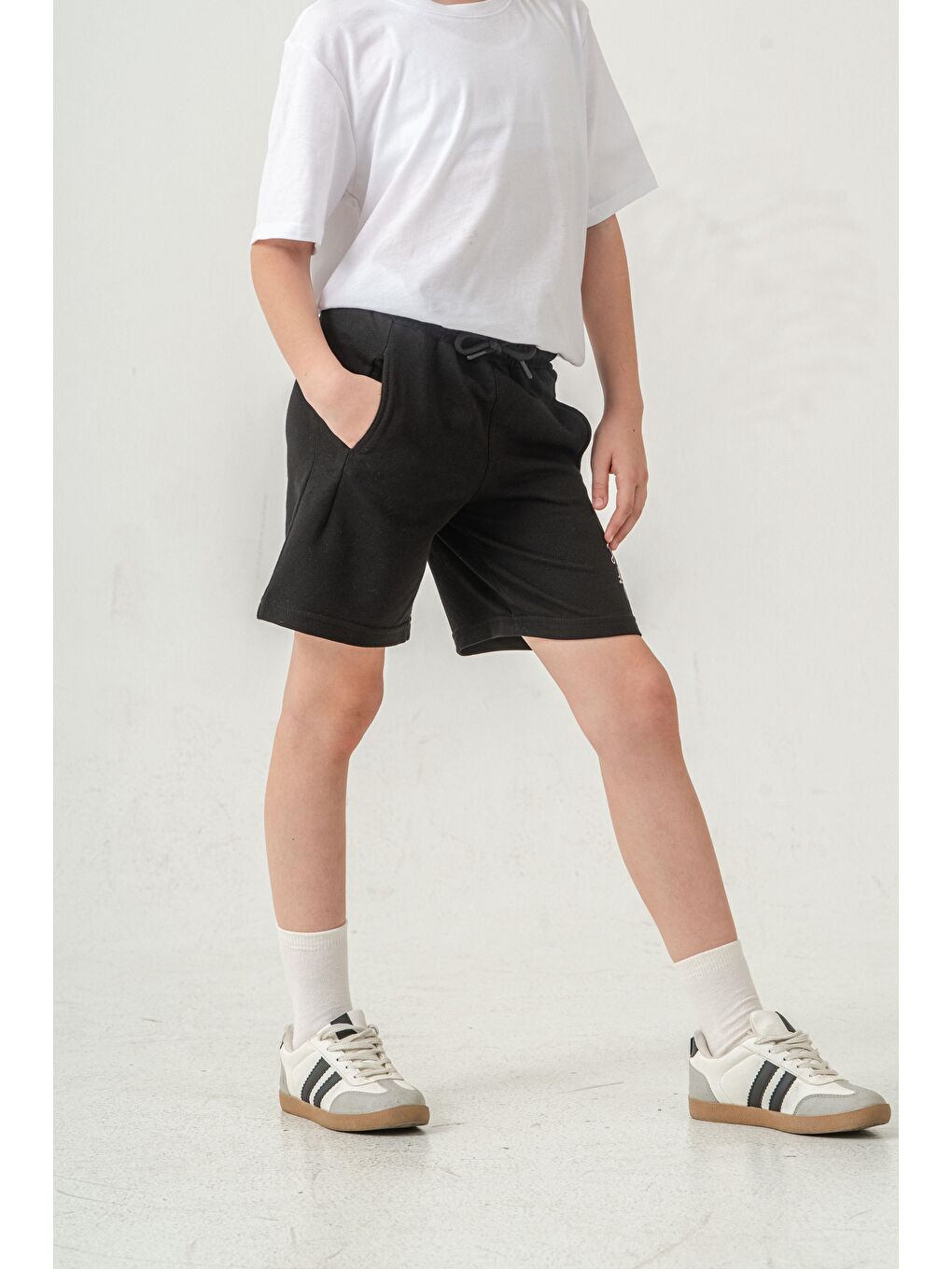 Siyah Jaime Le  Bullet Nakışlı Kız Çocuk Şort-4