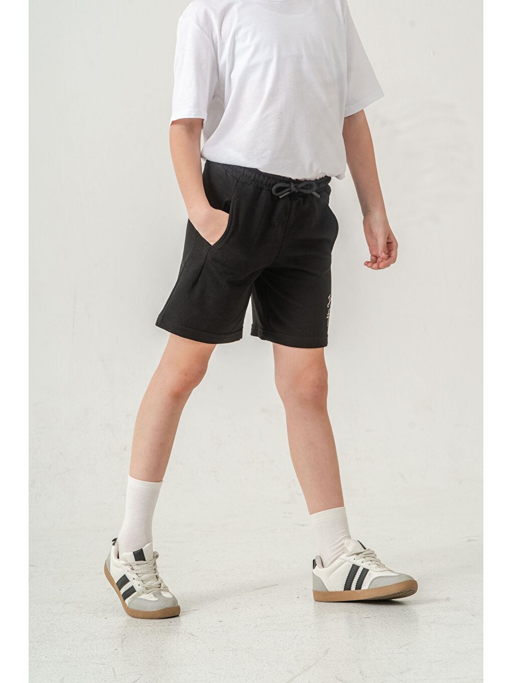 Siyah Jaime Le  Bullet Nakışlı Kız Çocuk Şort-5