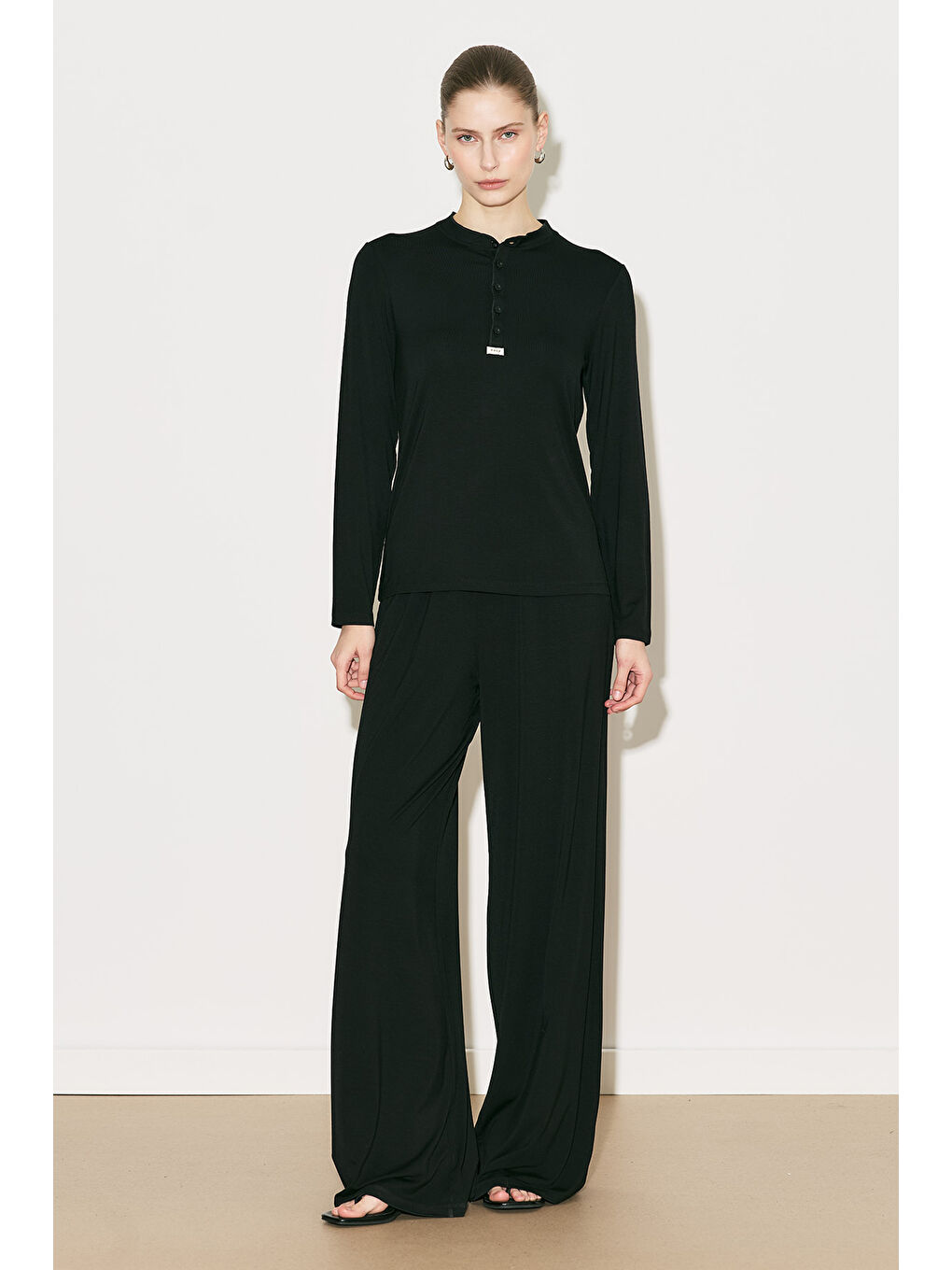 Easy Düğmeli Uzun Kol Bluz Siyah-3