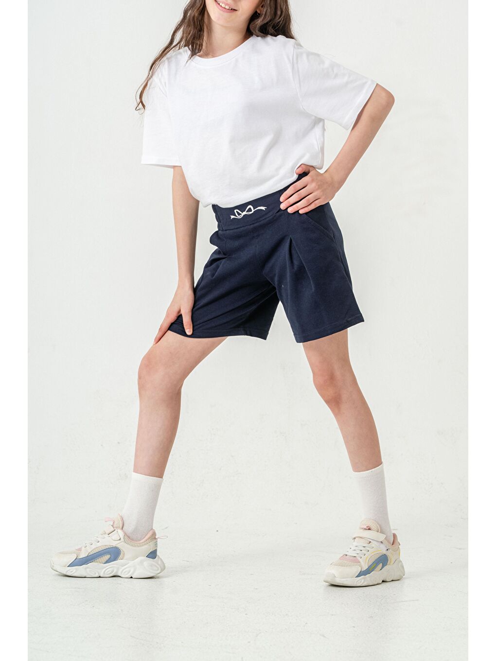 Lacivert Kemer Ortası Nakışlı Kız Çocuk Şort-8