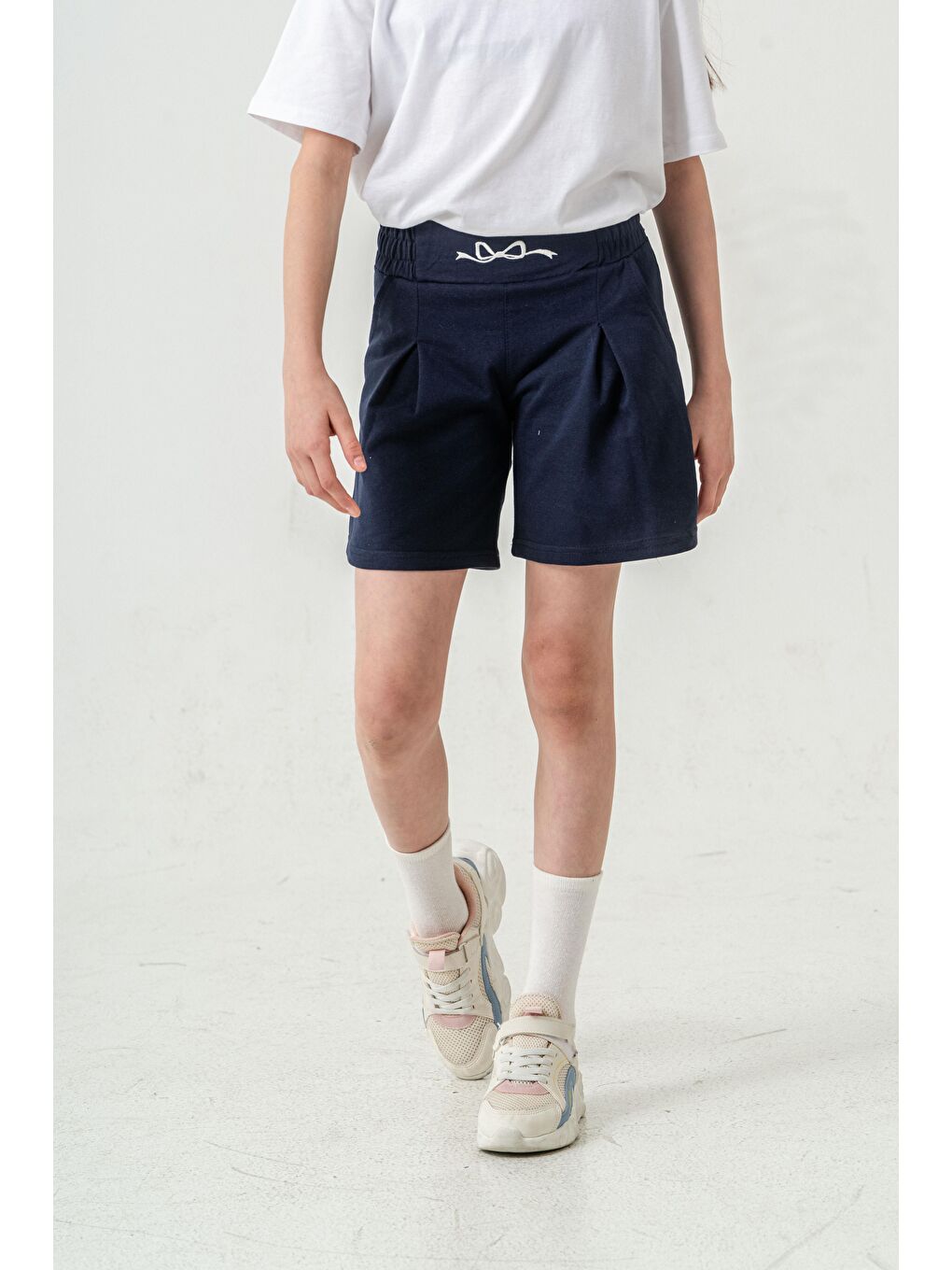 Lacivert Kemer Ortası Nakışlı Kız Çocuk Şort-9