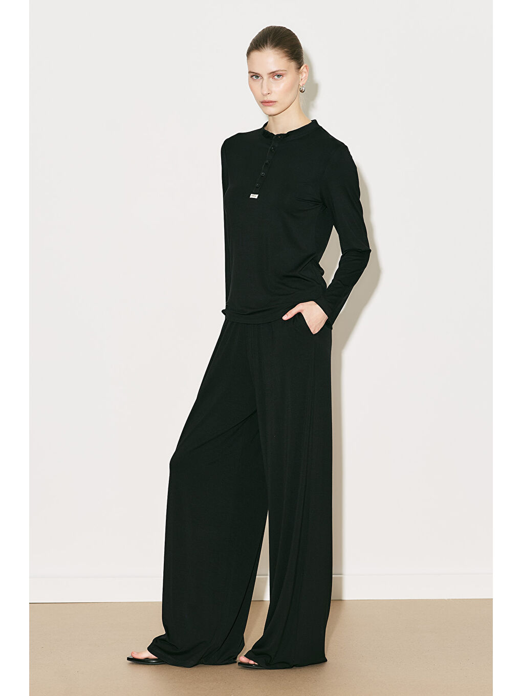 Easy Düğmeli Uzun Kol Bluz Siyah-5