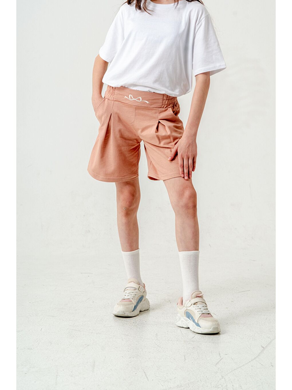 Bej Kemer Ortası Nakışlı Kız Çocuk Şort-7