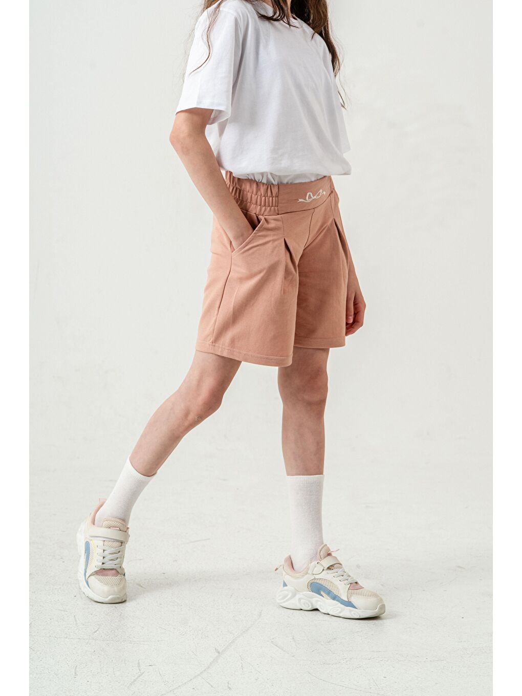 Bej Kemer Ortası Nakışlı Kız Çocuk Şort-8