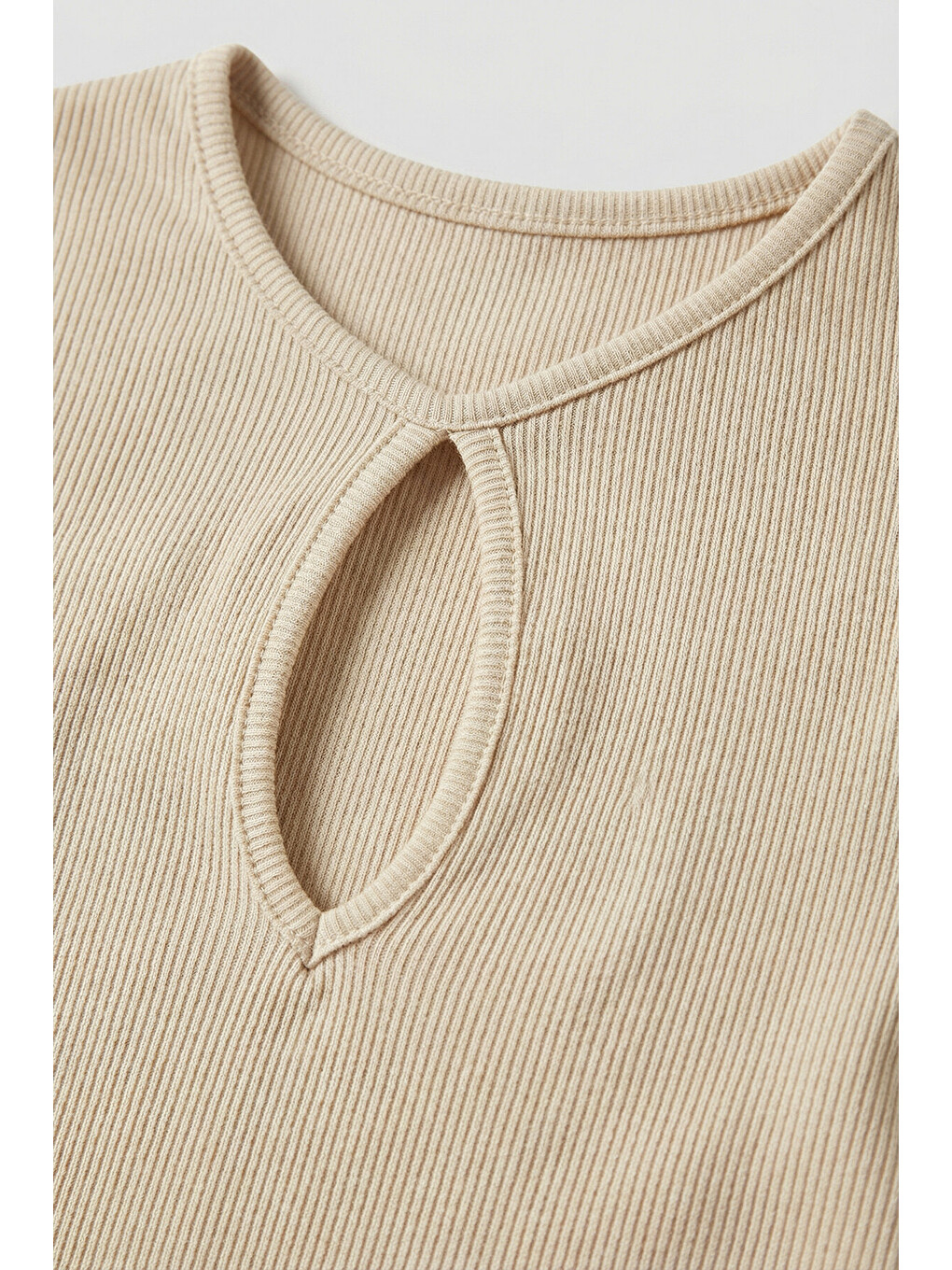 Ekru Cut Out Detaylı Crop Fitilli Örme Bluz KREM LEX0008-4