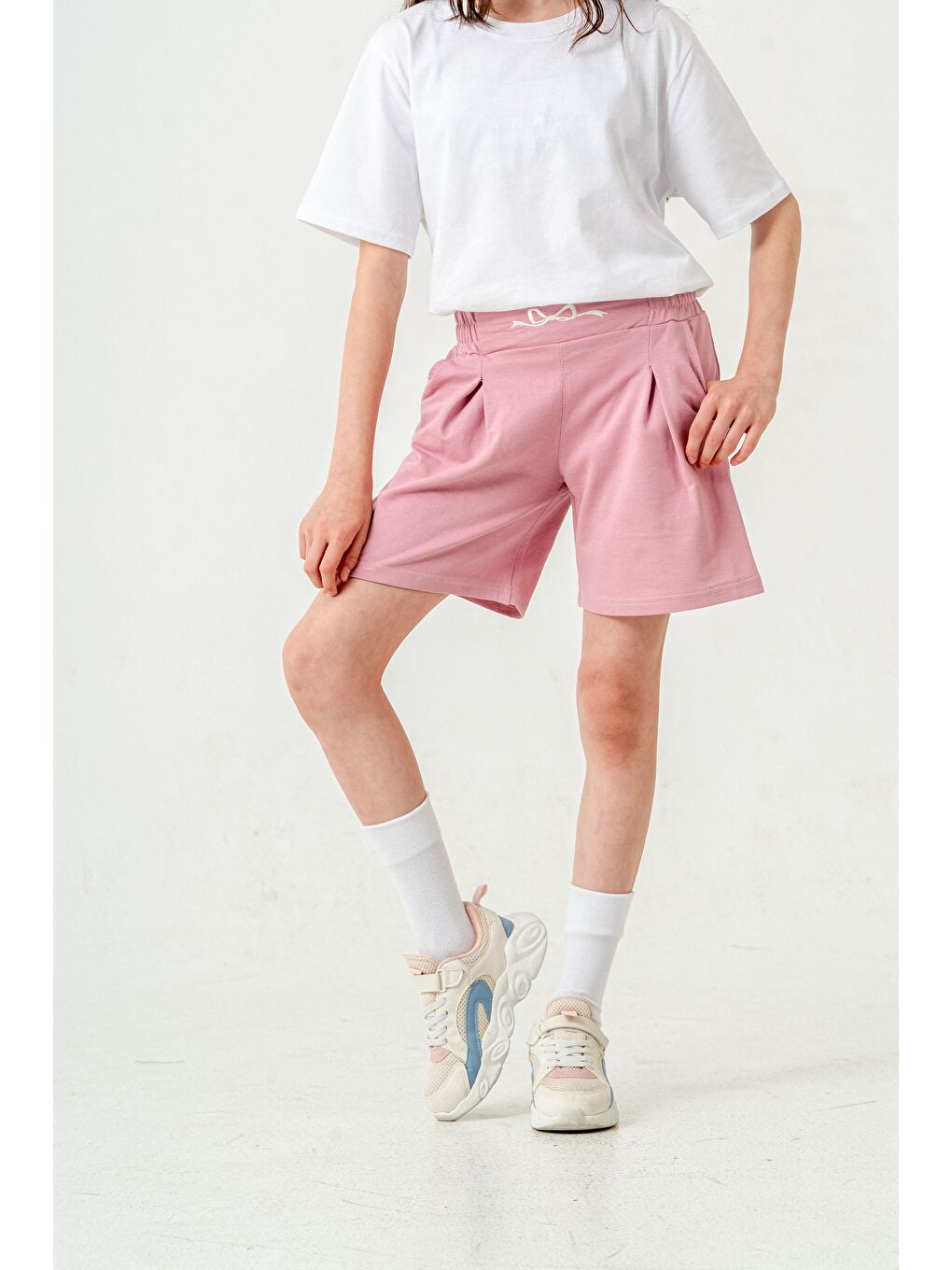 Pembe Kemer Ortası Nakışlı Kız Çocuk Şort-6